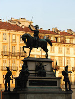 Statua di Carlo Alberto a Torino
